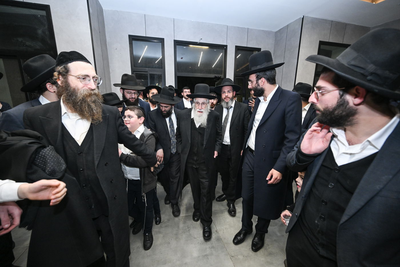 הגאון רבי עזריאל אויערבאך בהופעתו למעמד