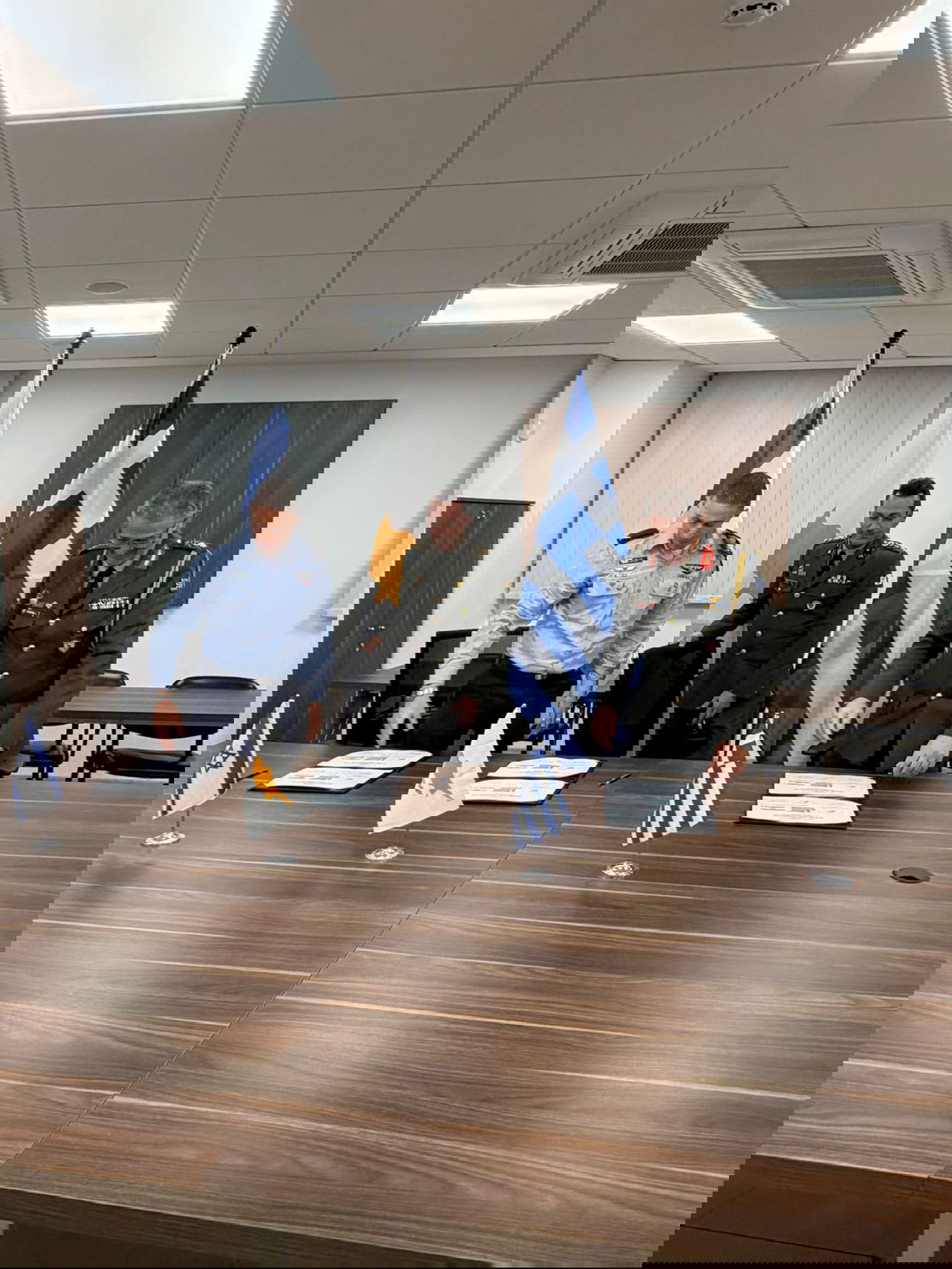 חתימת ההסכמים עם יוון וקפריסין