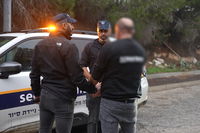 הצהרת תובע: כך המאבטחים הכניסו מאות שב"חים וסיכנו את ביטחון ישראל