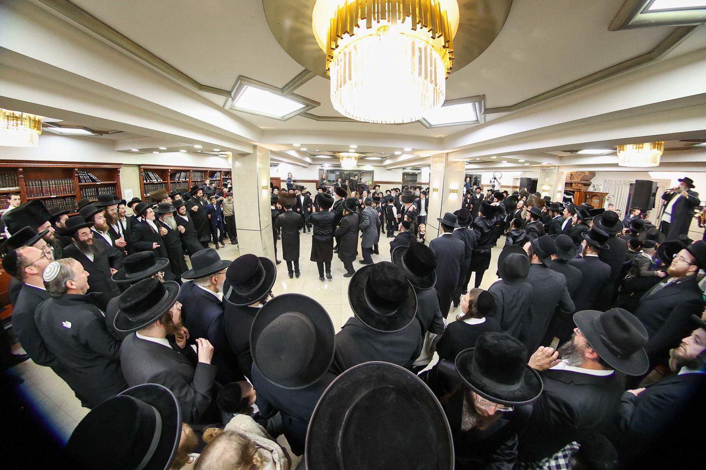 הכנסת ס"ת בסאווראן