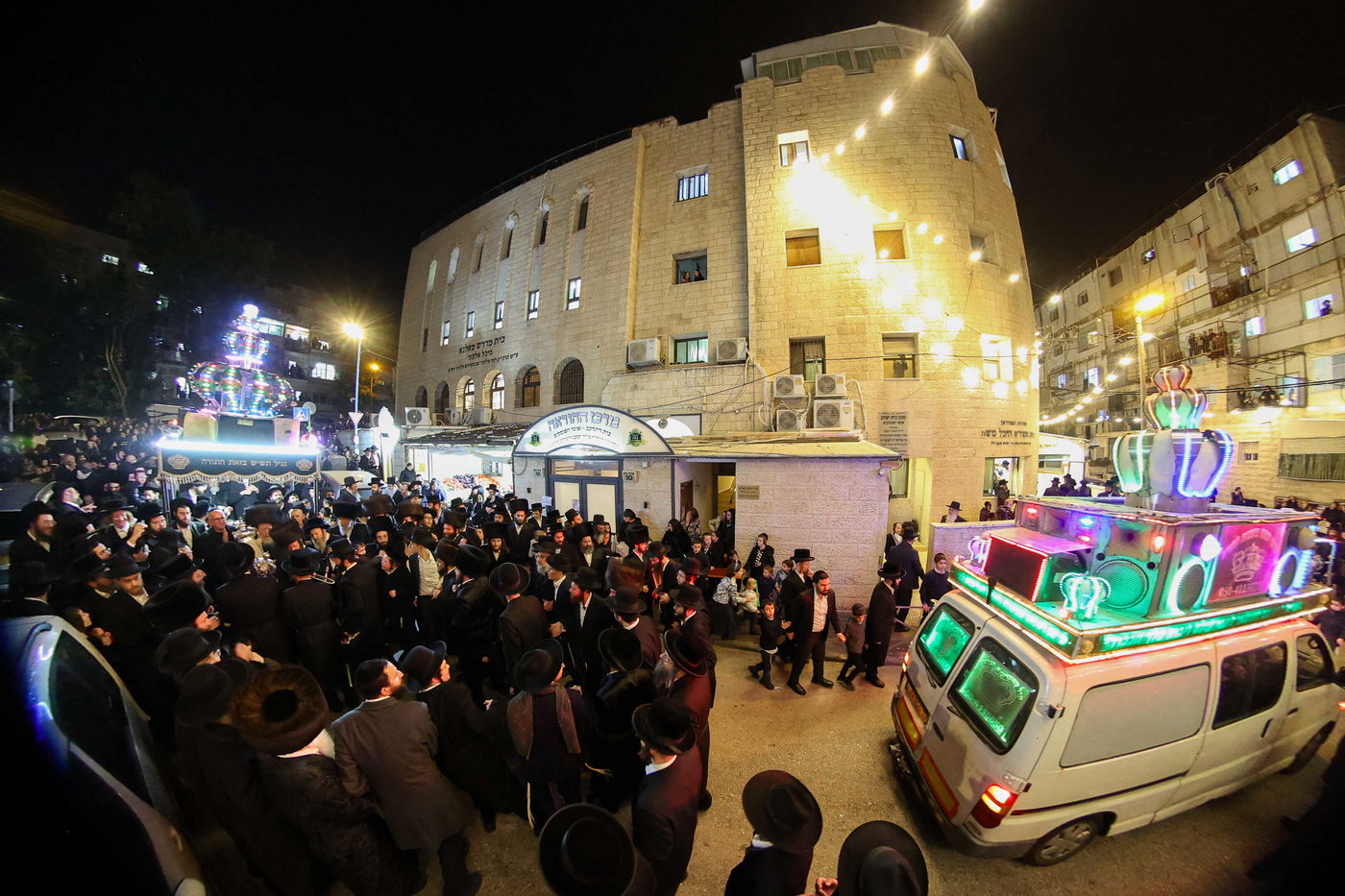 הכנסת ס"ת בסאווראן