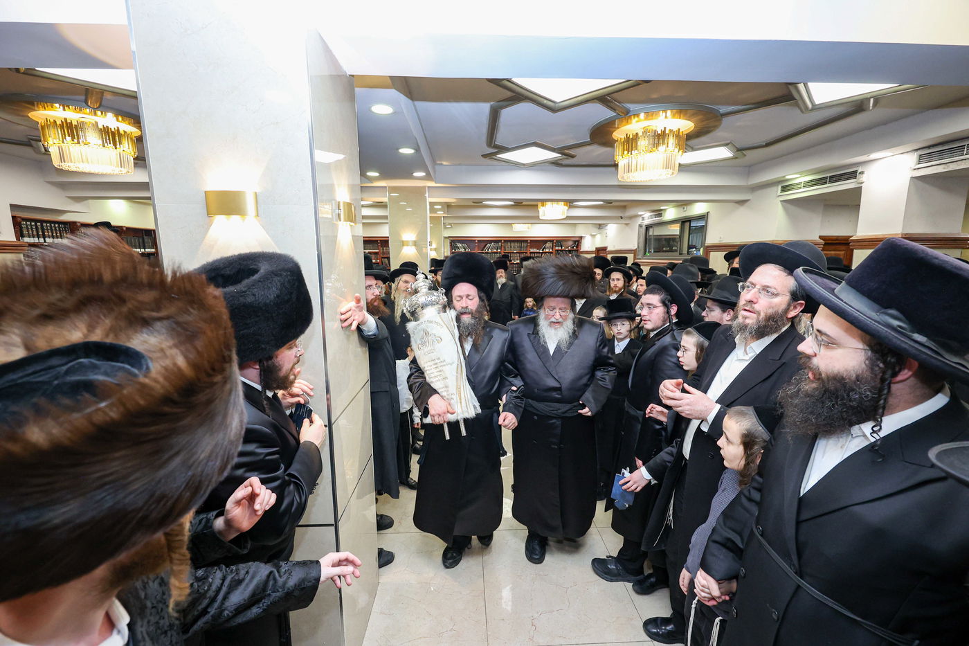 הכנסת ס"ת בסאווראן