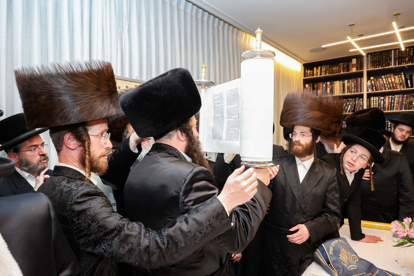 הכנסת ס"ת בסאווראן