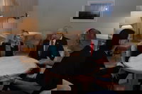 תיעוד ראשון מפלורידה: נתניהו ושרה עם הוריו של החטוף האחרון | צפו