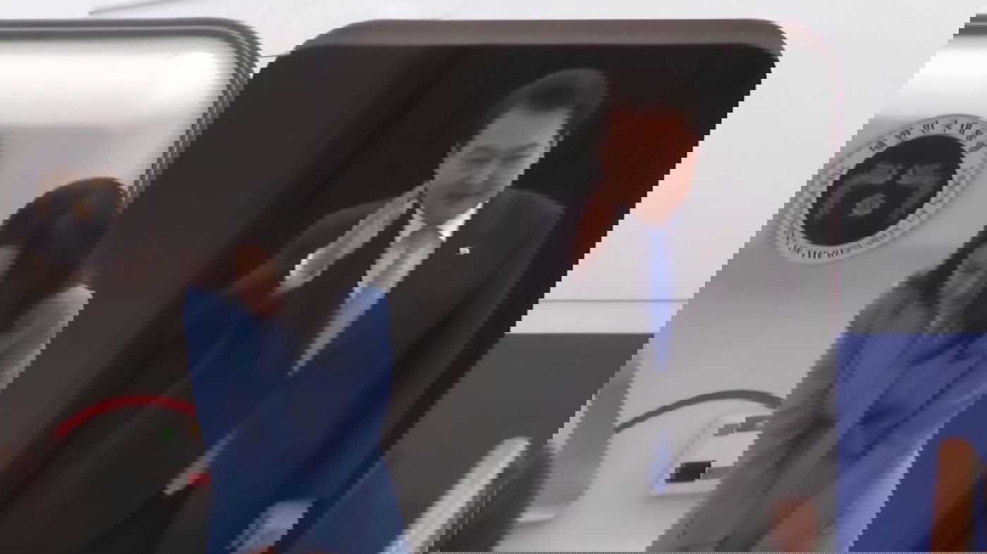 20 חודשי מאסר נגזרו על הגברת הראשונה של דרום קוריאה - בעלה עומד בפני עונש מוות