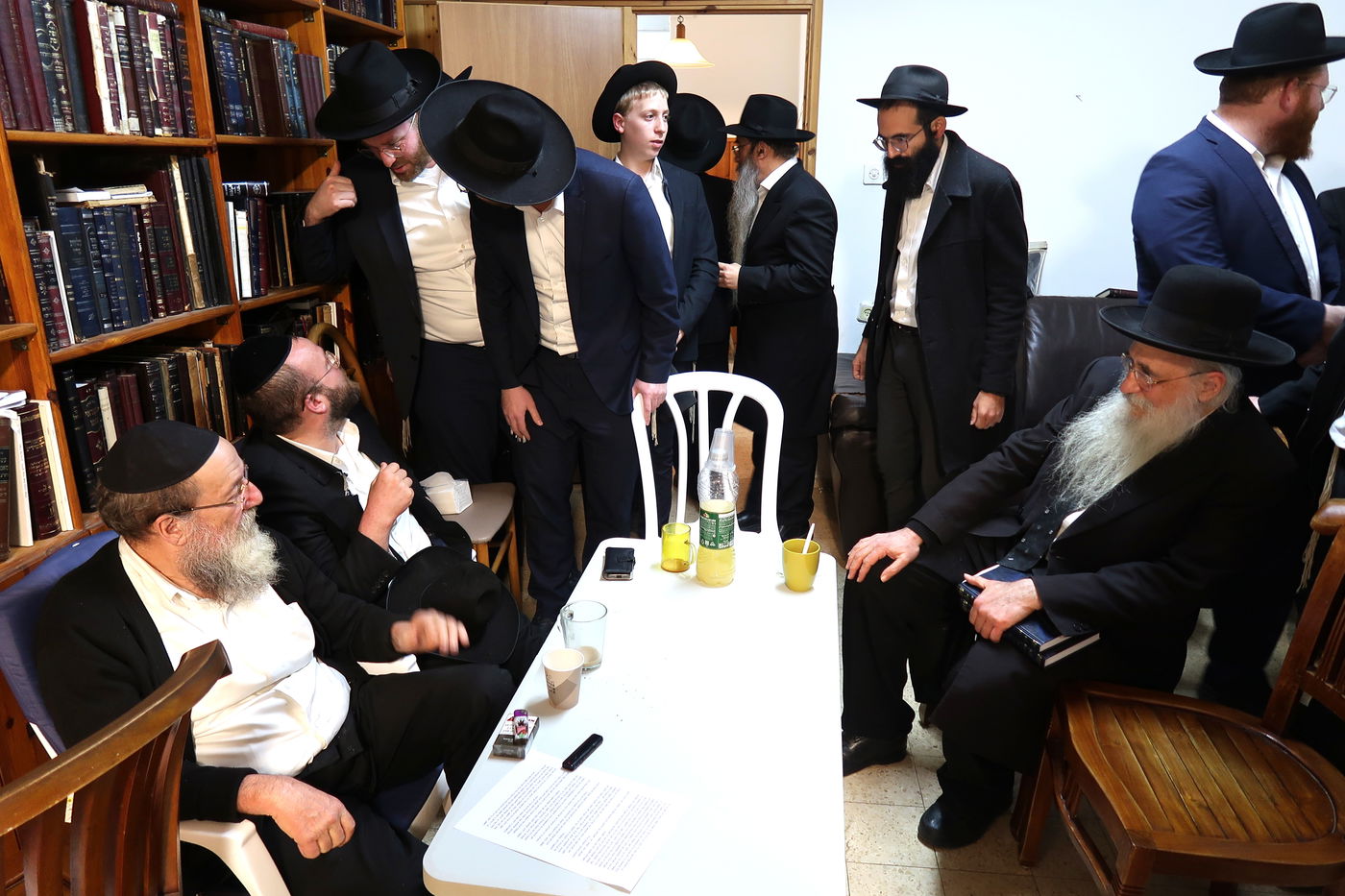 ניחום אבלים אצל הגאון רבי יהושע ארנברג