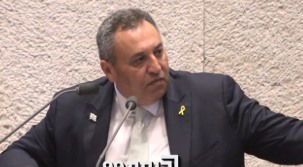 חבר הכנסת חשף רגע אישי מטלטל: "נאלצתי לפרוץ לאבא שלי לבית בלילה"