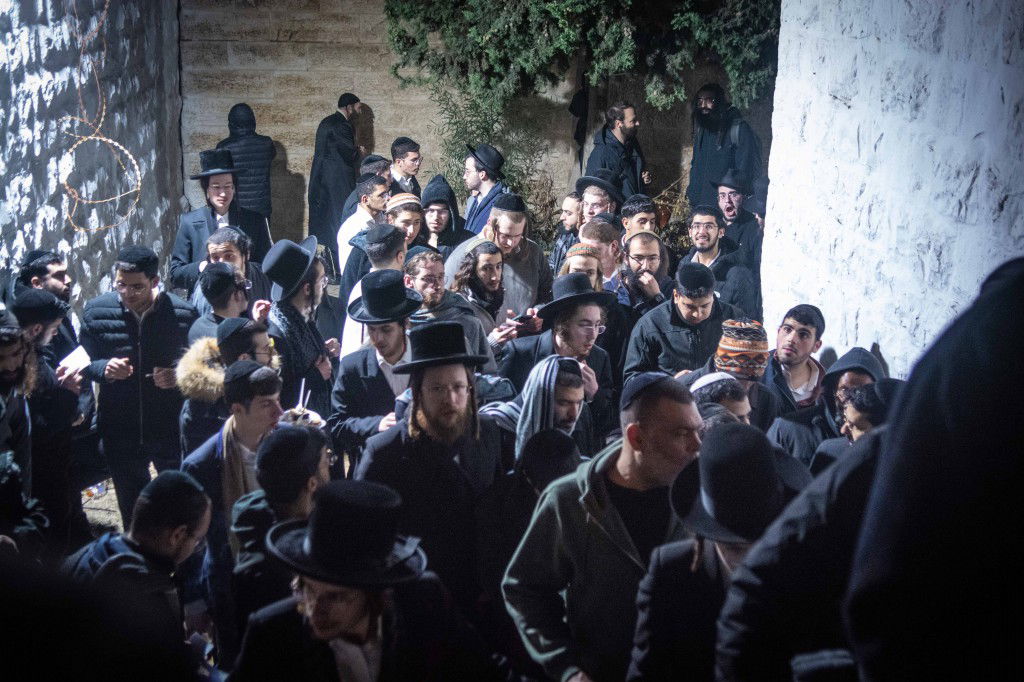 ליל עשרה בטבת בקבר יוסף שבשכם