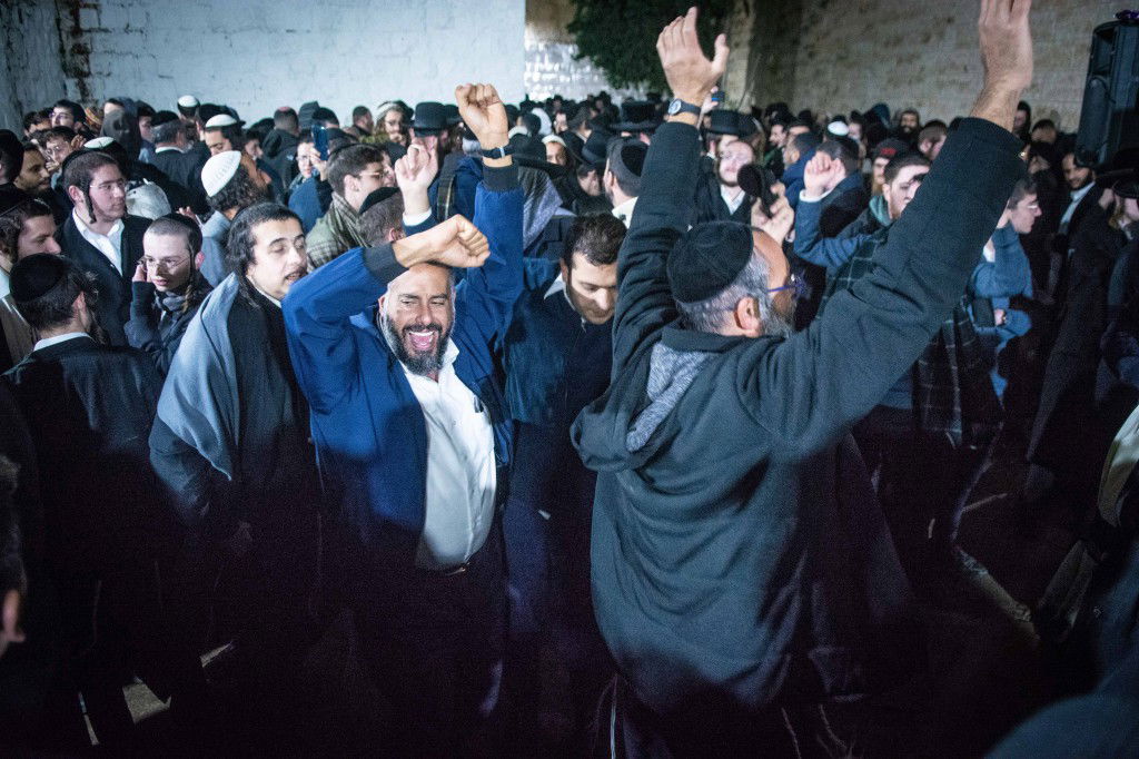 ליל עשרה בטבת בקבר יוסף שבשכם