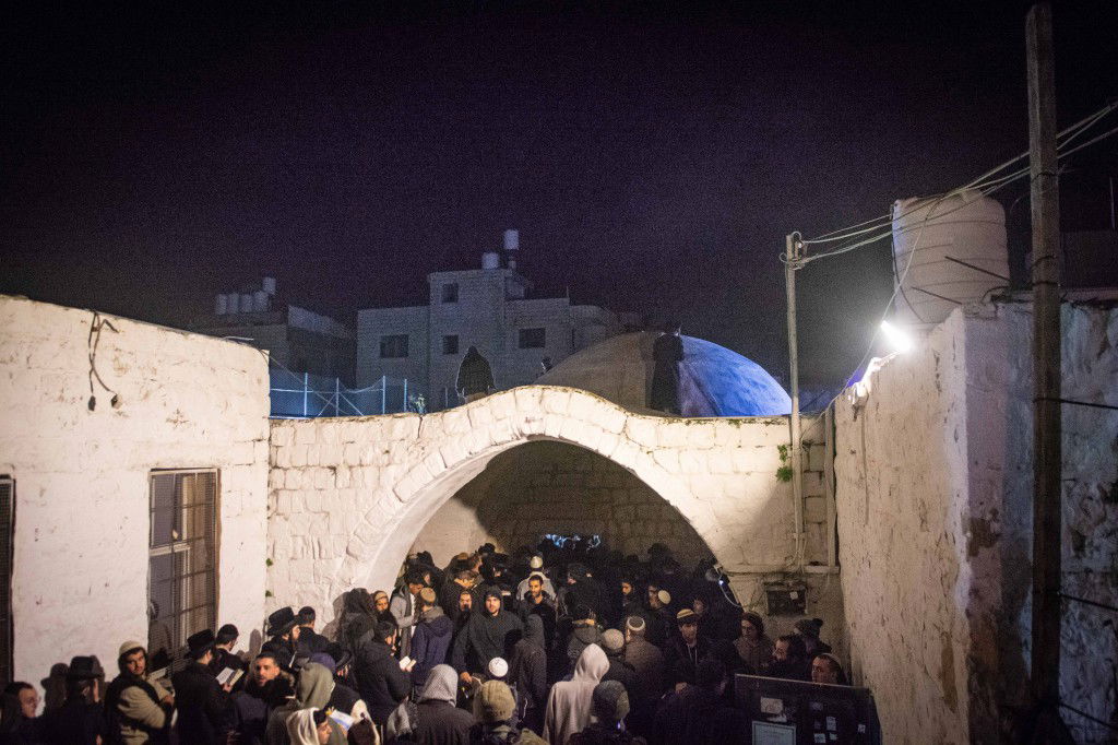 ליל עשרה בטבת בקבר יוסף שבשכם