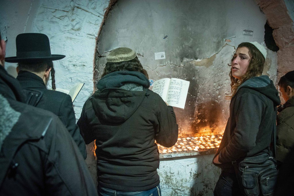 ליל עשרה בטבת בקבר יוסף שבשכם