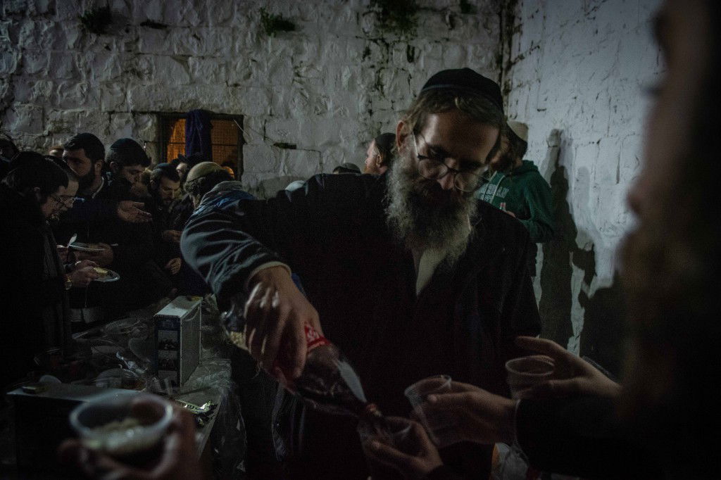 ליל עשרה בטבת בקבר יוסף שבשכם