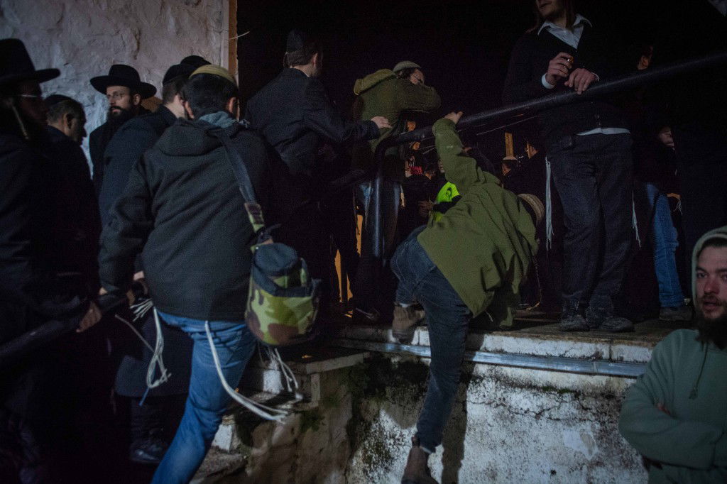 ליל עשרה בטבת בקבר יוסף שבשכם