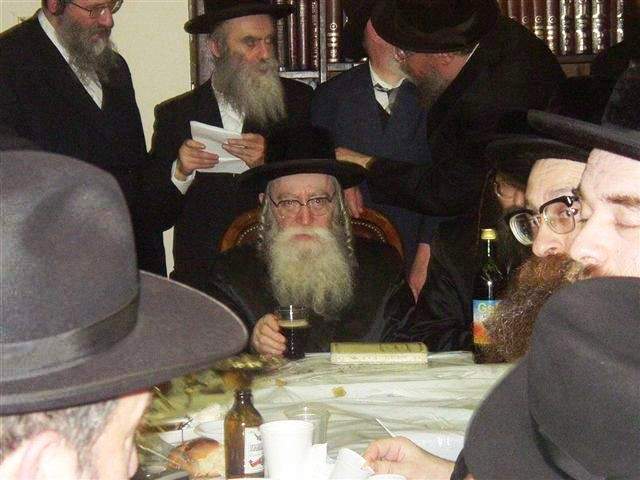 הרב שמואל ברוך נאה ז"ל במחיצת צדיקי בית פשעווארסק