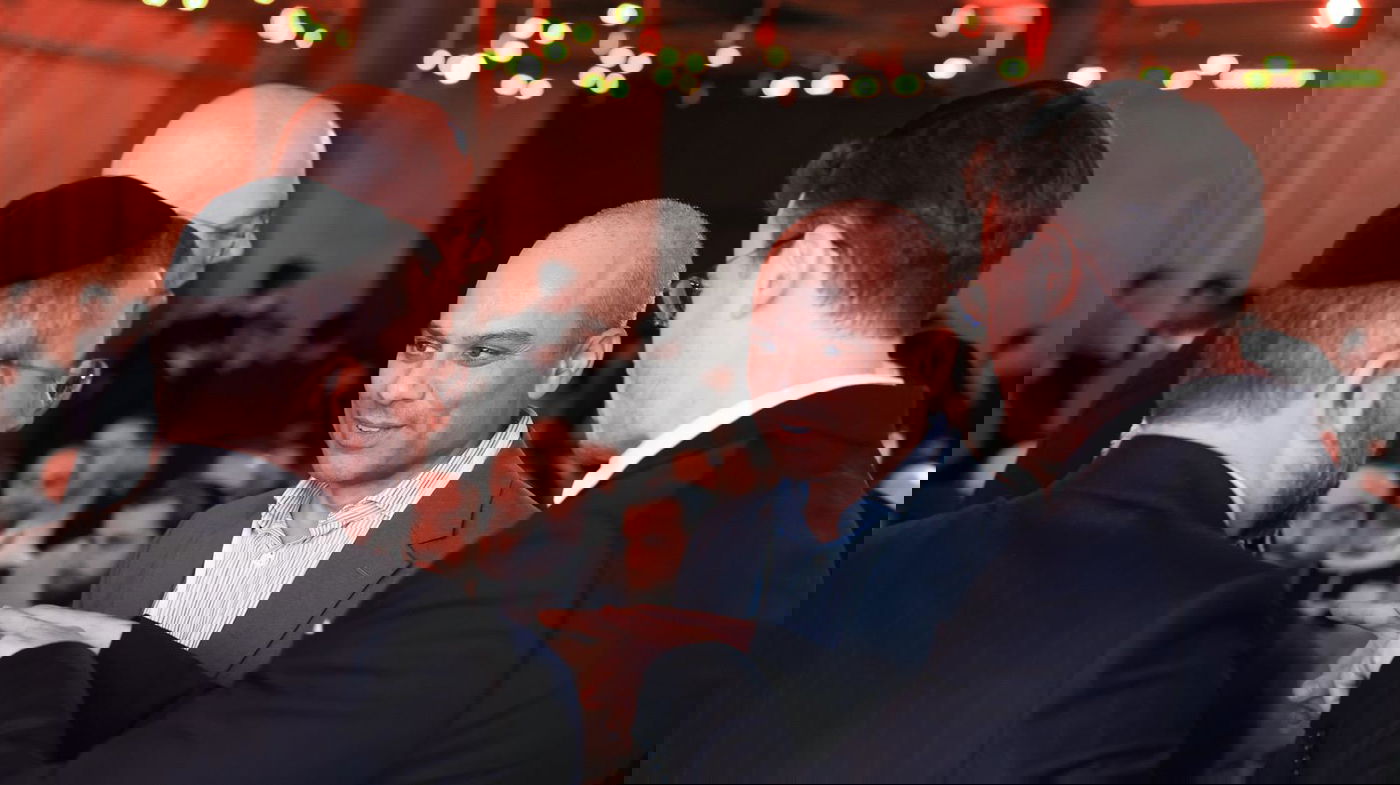 ידין ענתבי בשיחה בקהל