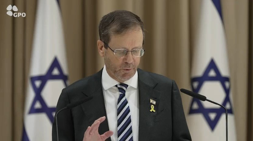 הרצוג, הערב