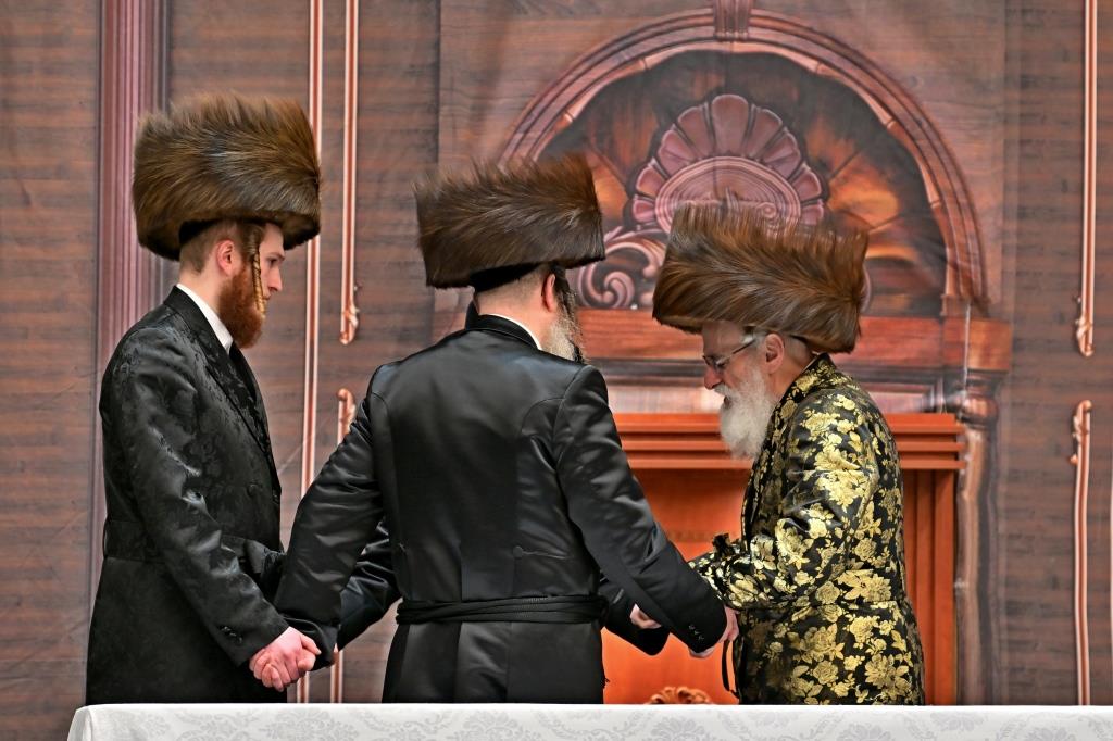 בר מצווה לבן הרב חיים מאיר מרקוביץ, אצל האדמו"ר מויזניץ