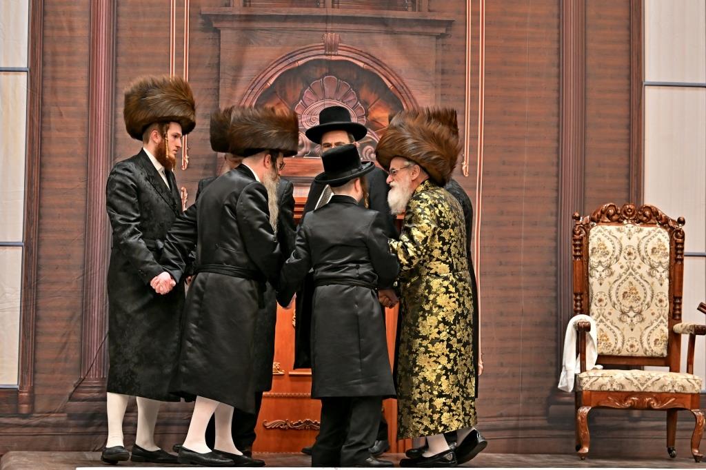 בר מצווה לבן הרב חיים מאיר מרקוביץ, אצל האדמו"ר מויזניץ