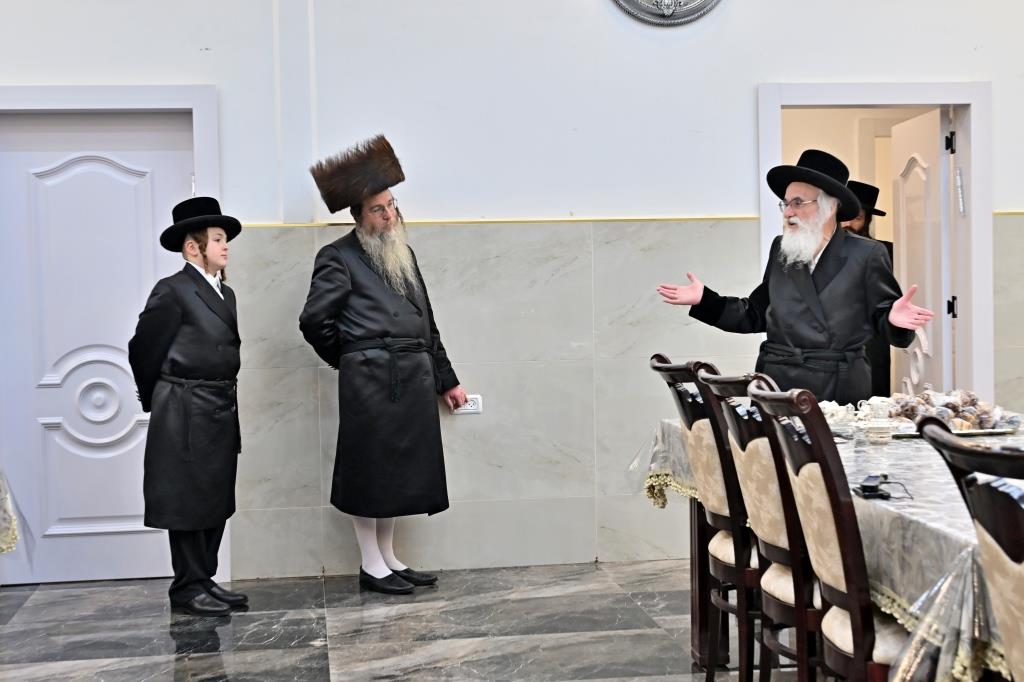 בר מצווה לבן הרב חיים מאיר מרקוביץ, אצל האדמו"ר מויזניץ