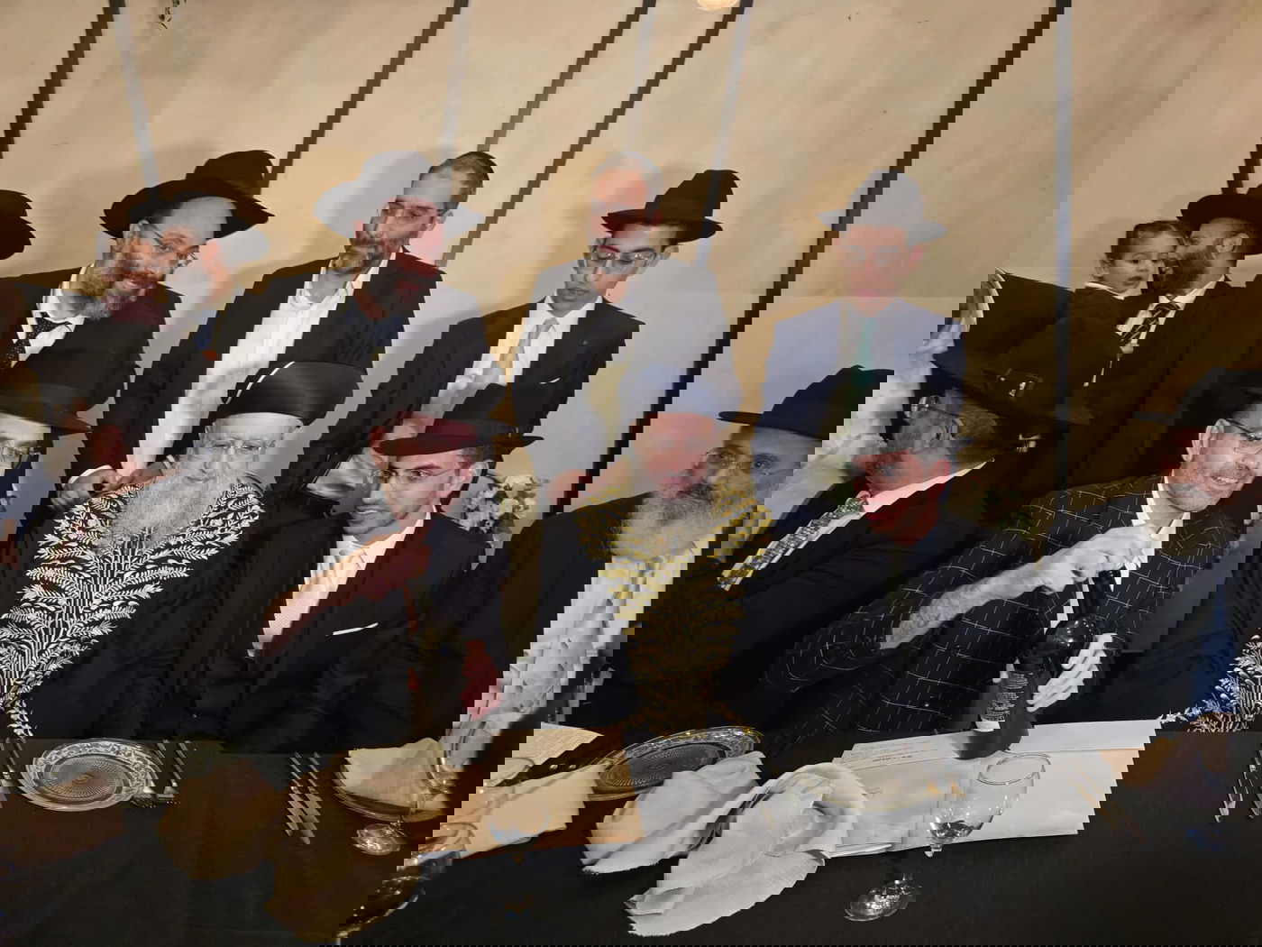 בהשתתפות אנשי ציבור ותקשורת: השדרן והזמר אלעד כהן חיתן את בתו | צפו