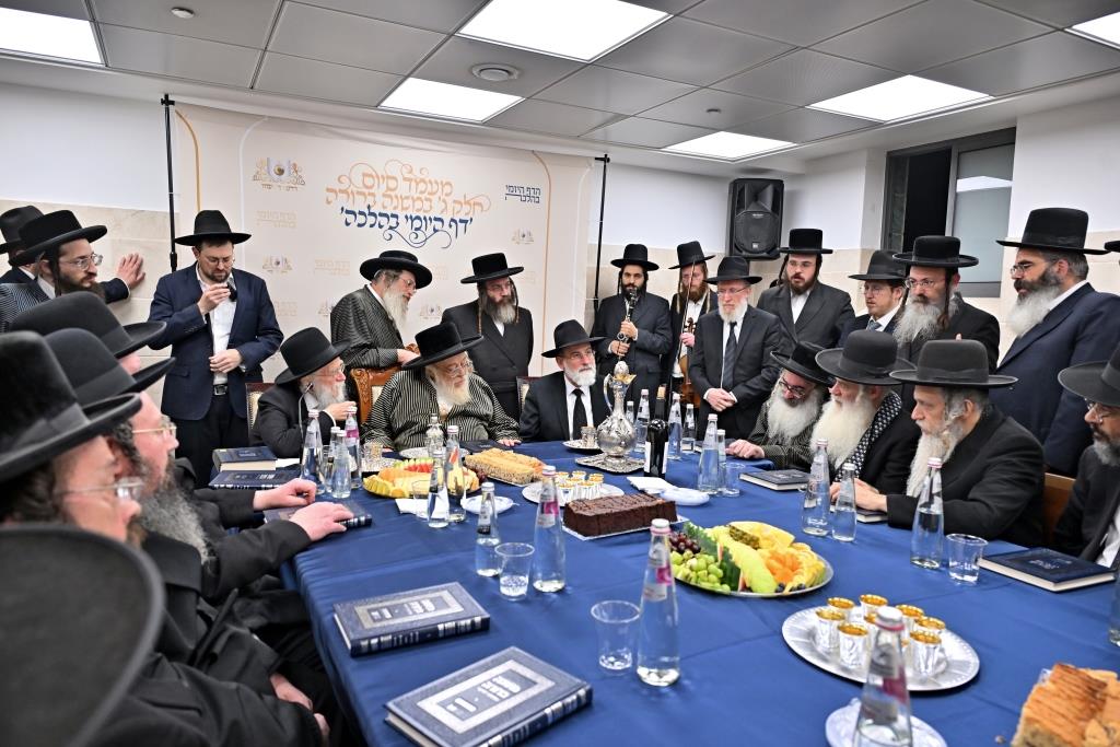 הסיום אצל האדמו"ר מתולדות אהרן 