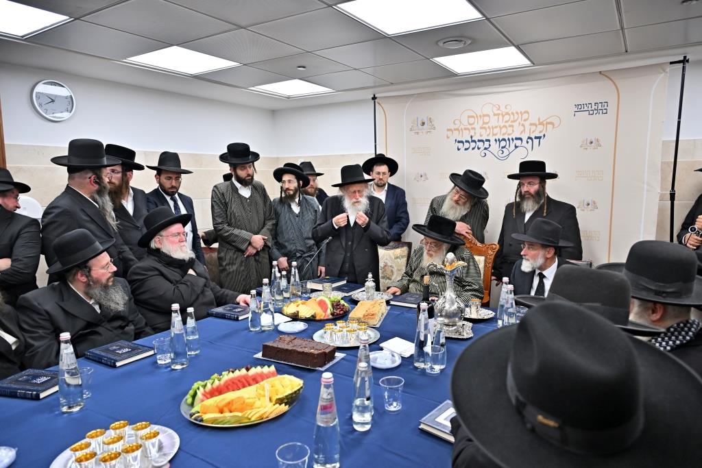 הסיום אצל האדמו"ר מתולדות אהרן 