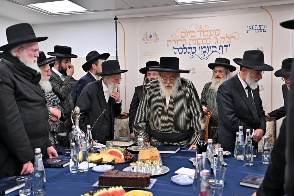 הסיום אצל האדמו"ר מתולדות אהרן 