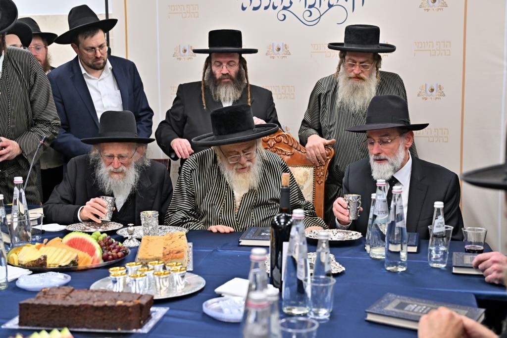 הסיום אצל האדמו"ר מתולדות אהרן 