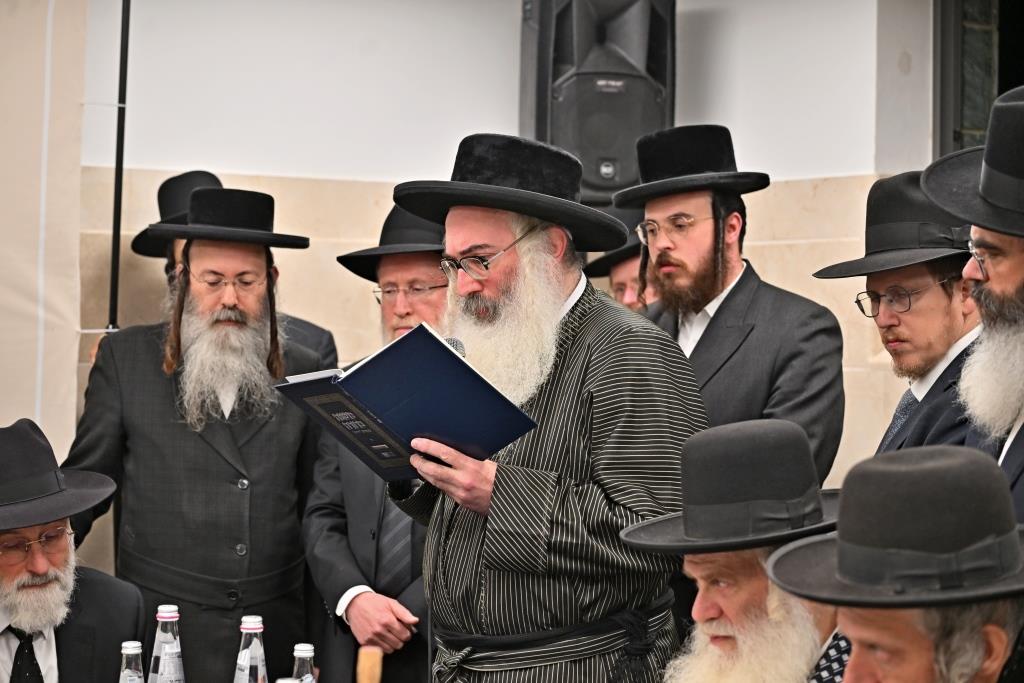 הסיום אצל האדמו"ר מתולדות אהרן 