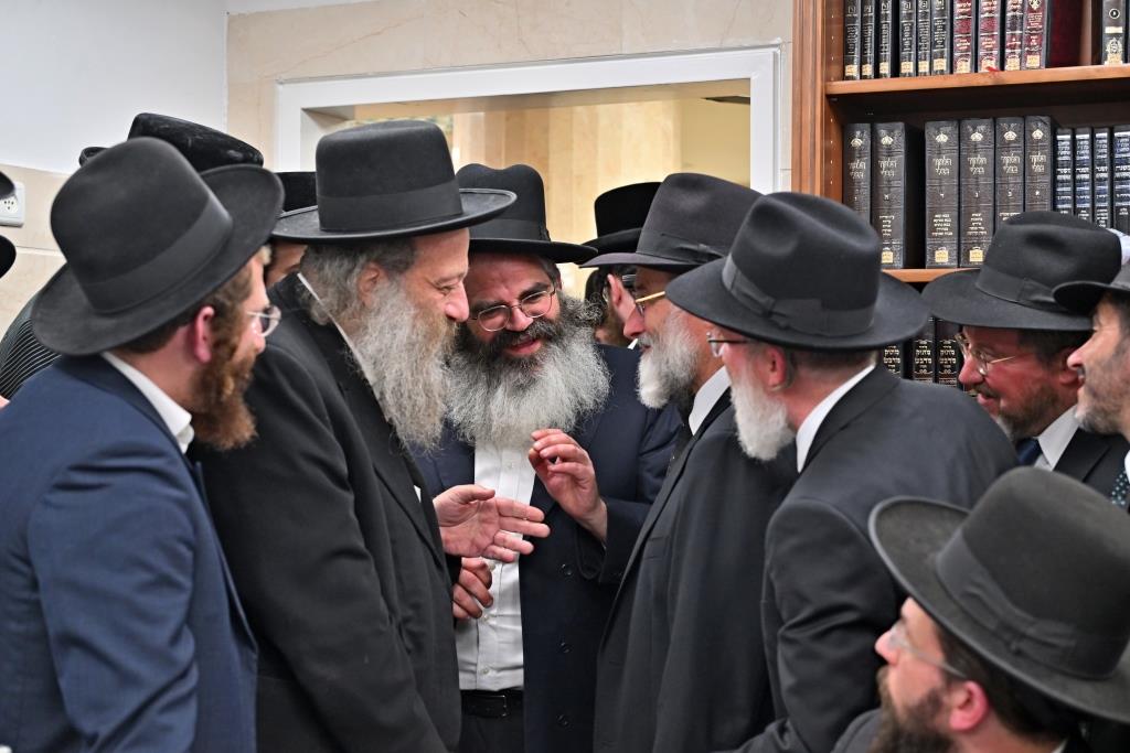 הסיום אצל האדמו"ר מתולדות אהרן 