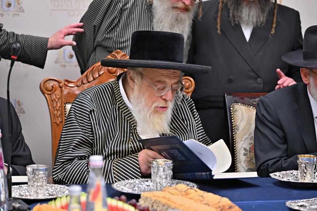 הסיום אצל האדמו"ר מתולדות אהרן 