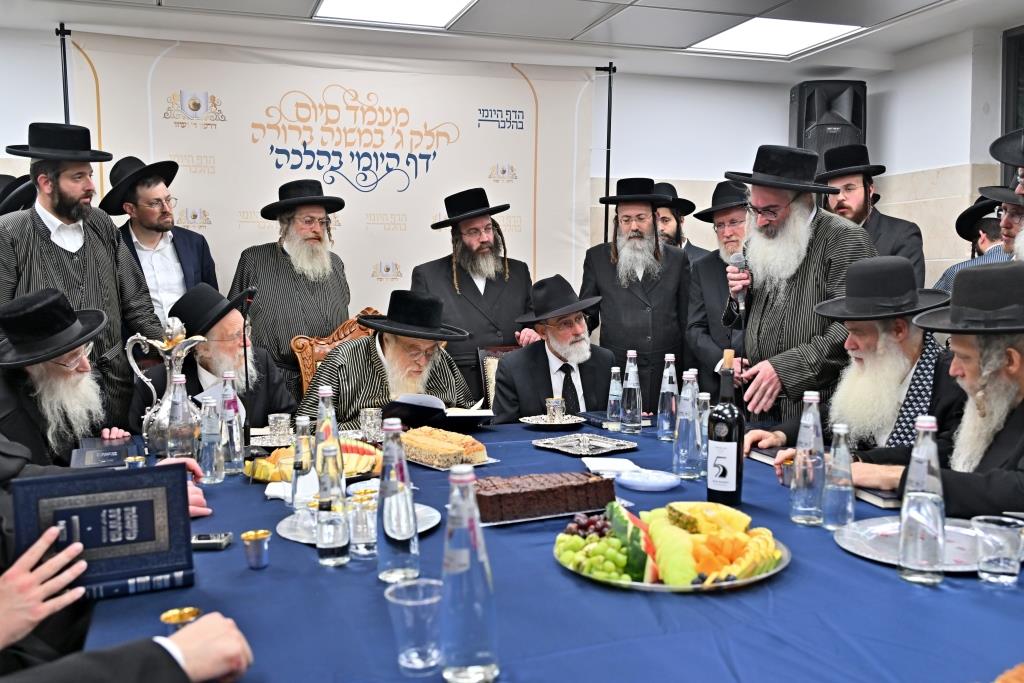 הסיום אצל האדמו"ר מתולדות אהרן 