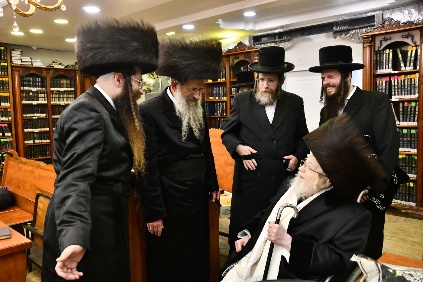 שמחת הברית בחצרות קרעטשניף - פרמשילאן - ספינקא