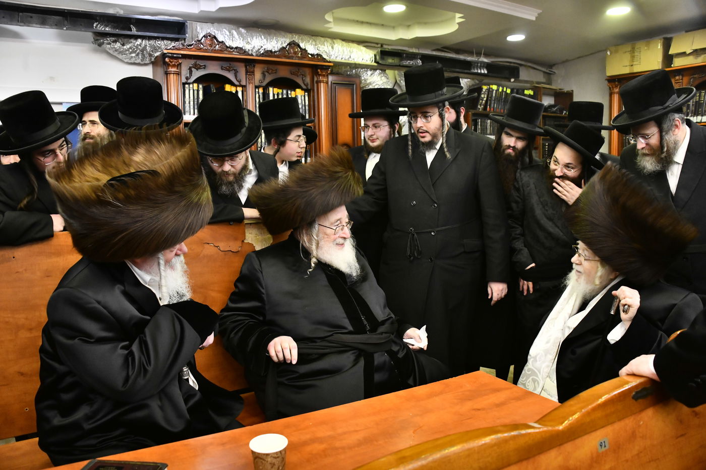 שמחת הברית בחצרות קרעטשניף - פרמשילאן - ספינקא