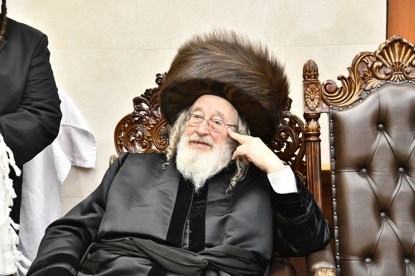 שמחת הברית בחצרות קרעטשניף - פרמשילאן - ספינקא