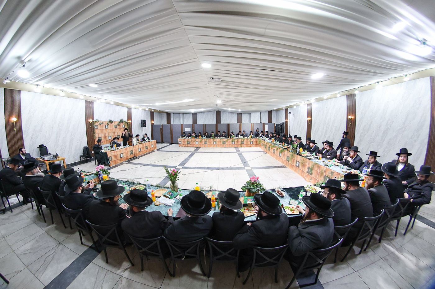 מעמד הסיום אצל הגה"צ רבי חיים צבי מייזליש