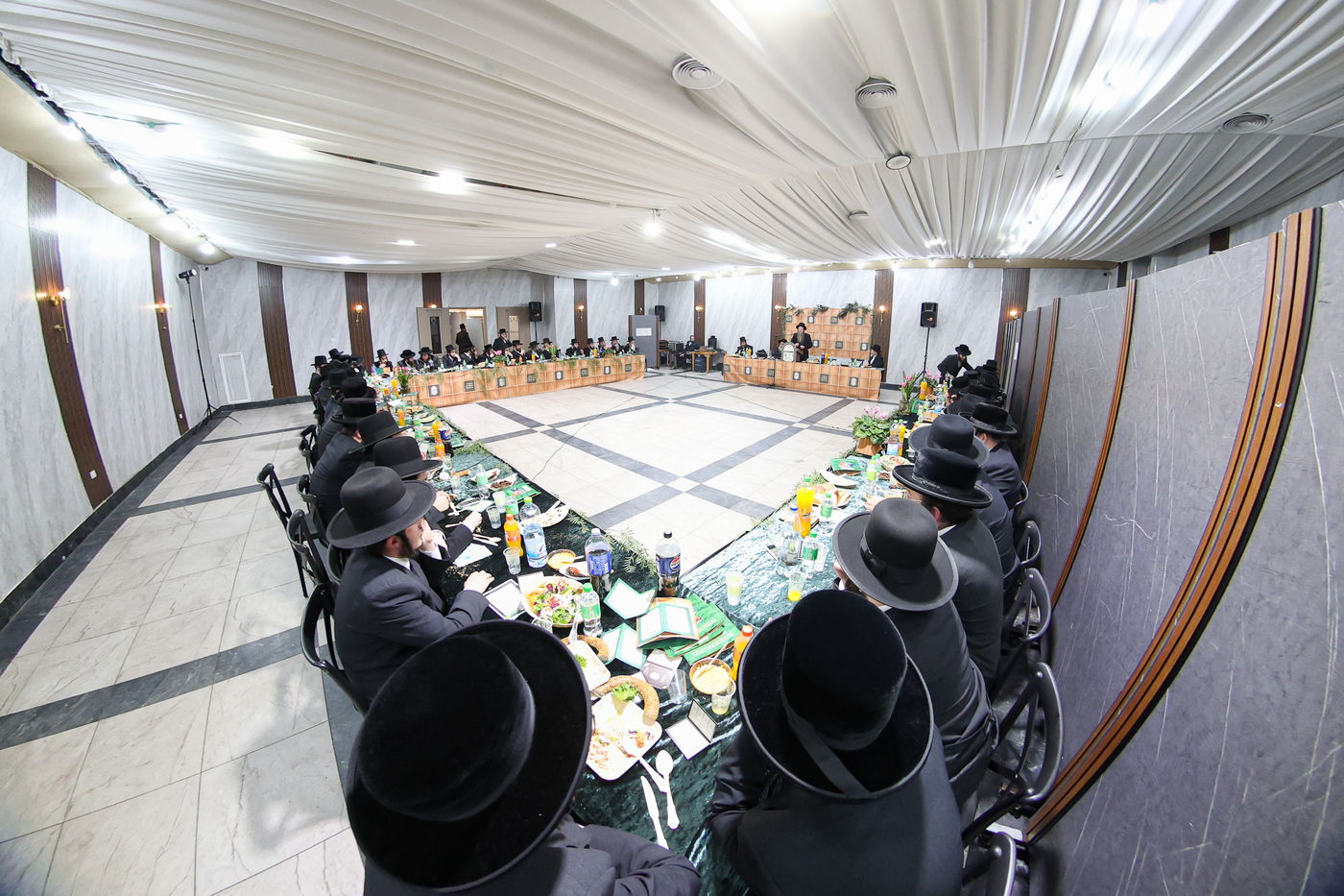 מעמד הסיום אצל הגה"צ רבי חיים צבי מייזליש