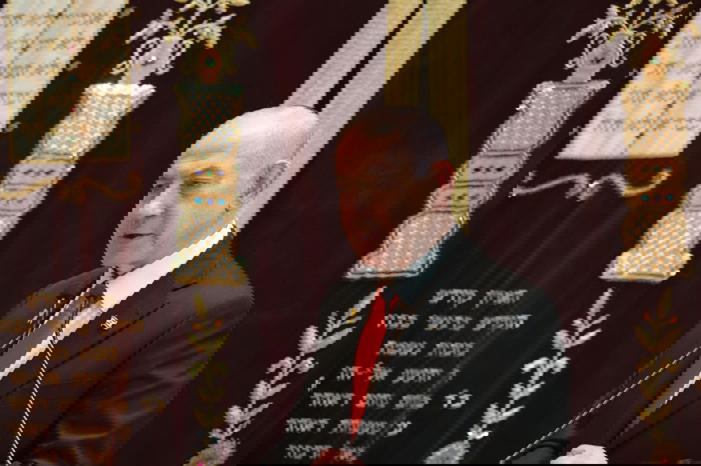 בשירת 'ימים': כך התקבל ראש הממשלה בבית הכנסת במיאמי | צפו