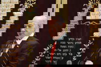 בשירת 'ימים': כך התקבל ראש הממשלה בבית הכנסת במיאמי | צפו