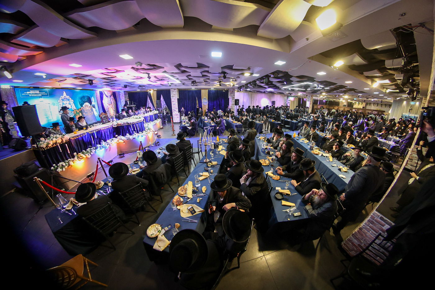 הדינר לטובת קרעטשניף סיגעט