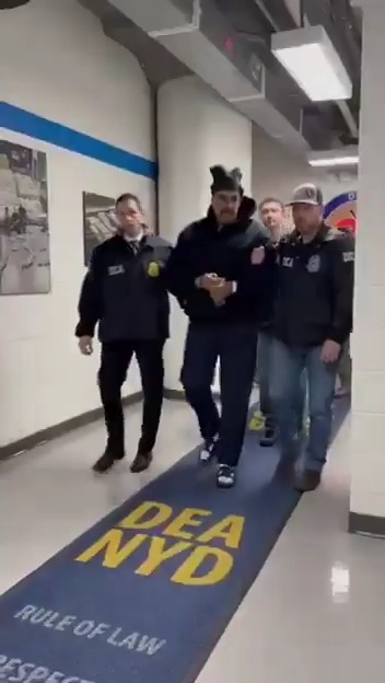 בית הלבן פרסם סרטון של צעידתו של עבריין ונצואלה ניקולס מדורו: