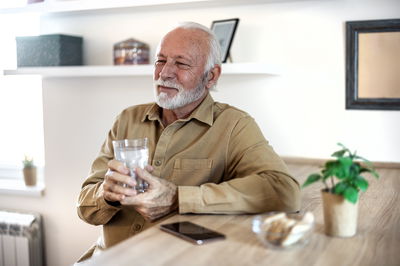 שתיית מים חשובה לבריאות השריר