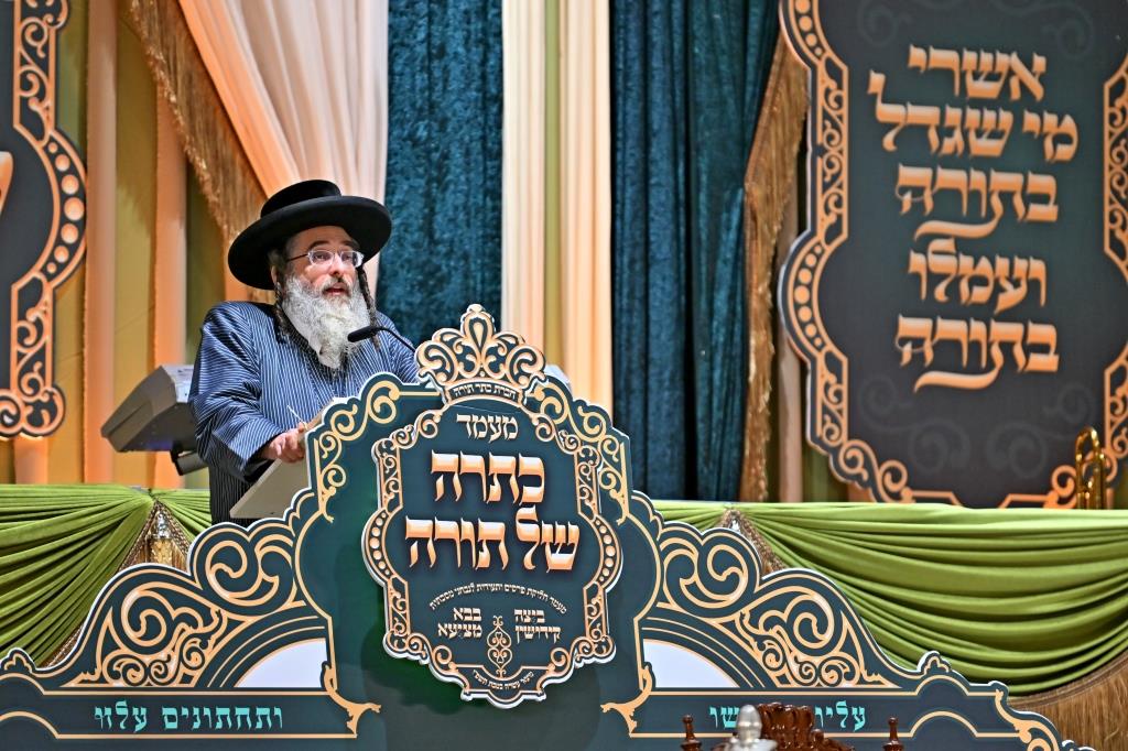 חלוקת פרסים בתולדות אהרן