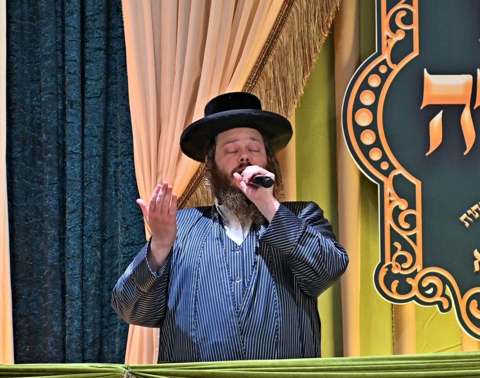 חלוקת פרסים בתולדות אהרן