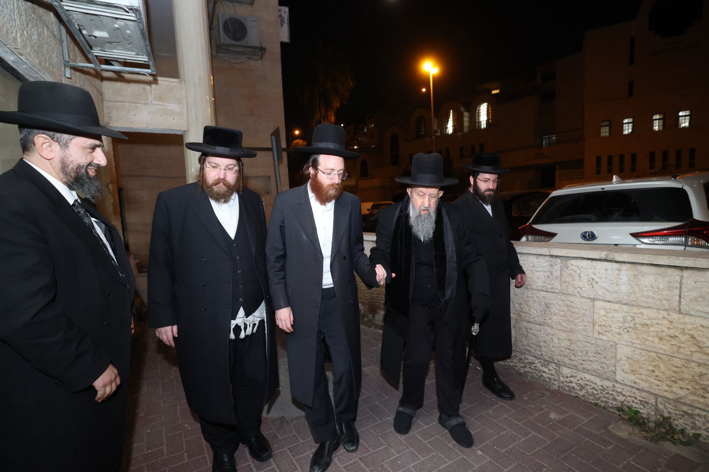 הגרב"צ מוצפי בביקור אצל הגר"מ שטרנבוך