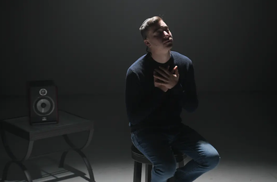 יוסי גלאנץ בסינגל חדש ומרגש: "מחכה"