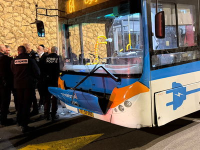 פגוש האוטובוס הדורס