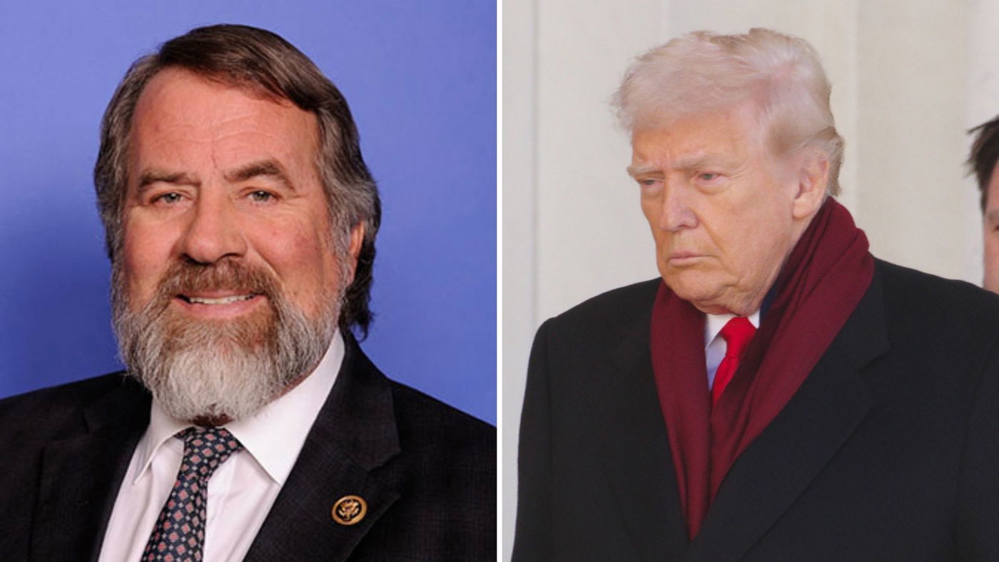 מימין הנשיא טראמפ, משמאל דאג למאלפה