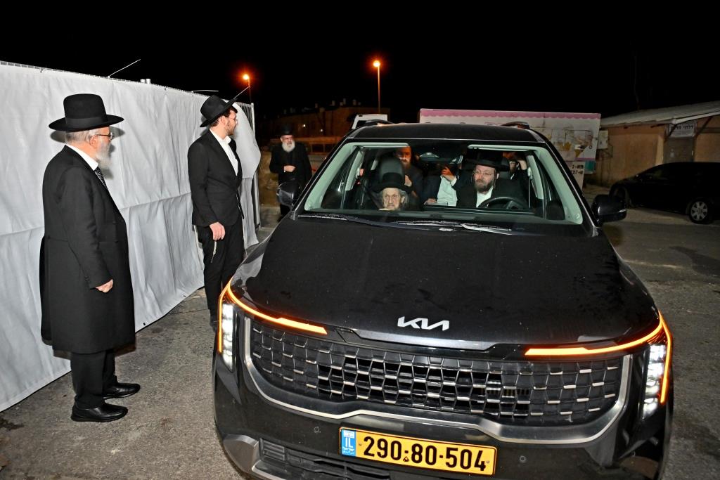 הגר"ד לנדו בחנוכת הבית לישיבת הר"ן