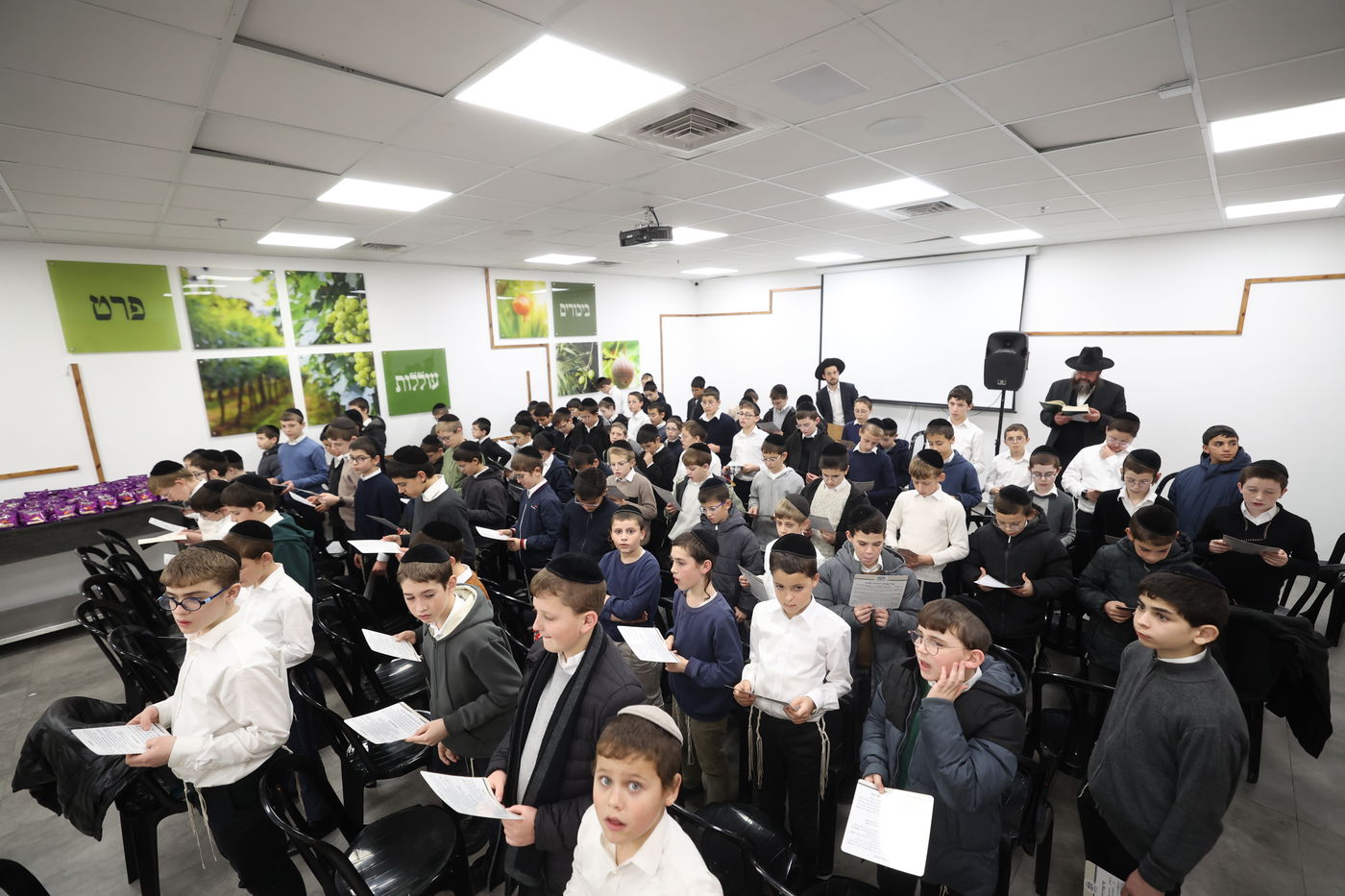 סיום סדר מועד בקהילת מבקשי ה'